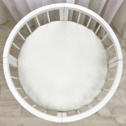 Husă pentru saltea rotundă pătuț bebeluși / copii, cu elastic, dimensiuni 70 x 70 cm, culoare albă